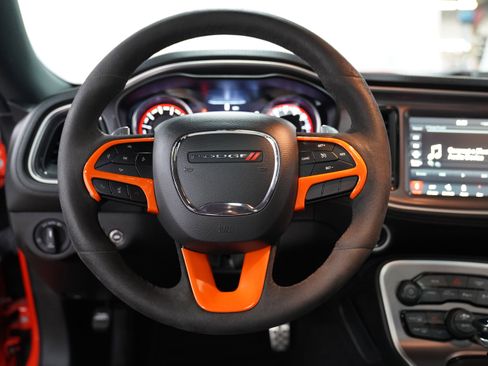 Used 2022 Dodge Challenger R/T Scat Pack w/ 1320 Drag Pack image 18