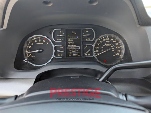 Used 2018 Toyota Tundra SR5 AWD/4WD image 15