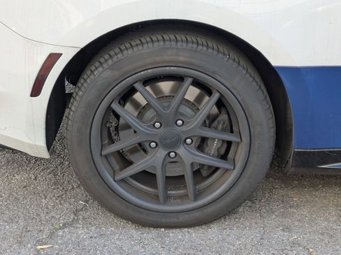 Used 2021 Chevrolet Camaro SS image 4