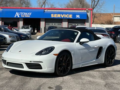 Used 2017 Porsche 718 Boxster S image 2