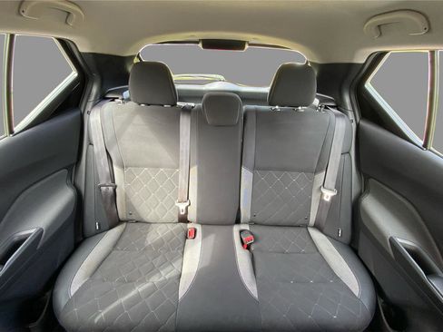 Used 2020 Nissan Kicks SV image 13