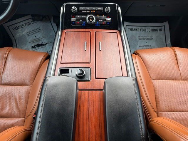 Used 2020 Lincoln Navigator L Reserve w/ Equipment Group 208A Reserve AWD/4WD image 28