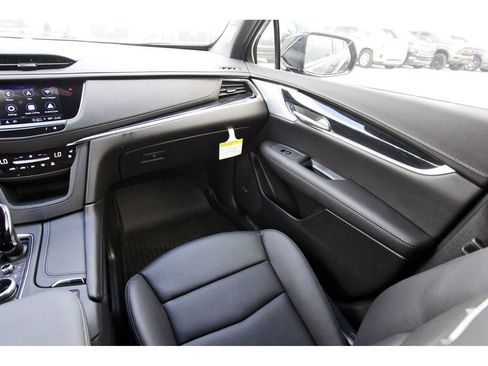 New 2025 Cadillac XT5 Premium Luxury w/ Technology Package image 10