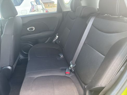 Used 2017 Kia Soul FWD image 8