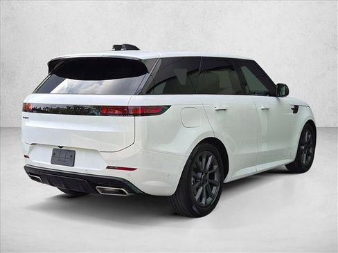 New 2026 Land Rover Range Rover Sport Dynamic SE AWD/4WD image 2
