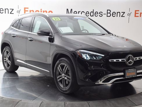 Certified 2025 Mercedes-Benz GLA 250 image 8