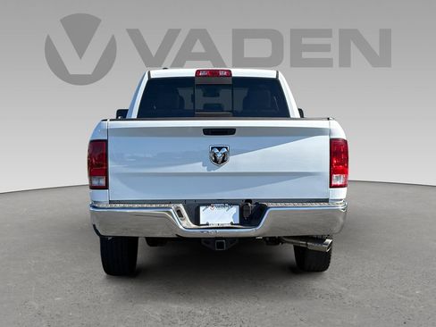 Used 2020 RAM 1500 Classic SLT image 21