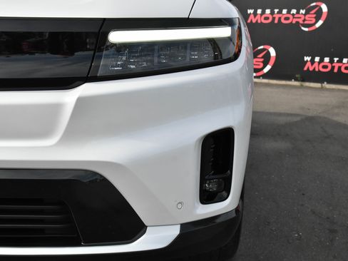 Used 2024 Honda Prologue Touring image 11