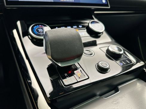 Used 2023 Land Rover Range Rover Sport SE image 24