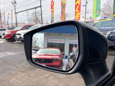 Used 2023 Nissan Versa SV image 27