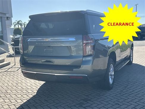 Used 2023 Chevrolet Suburban LT image 11