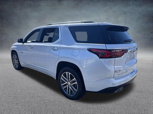 Used 2023 Chevrolet Traverse High Country image 11