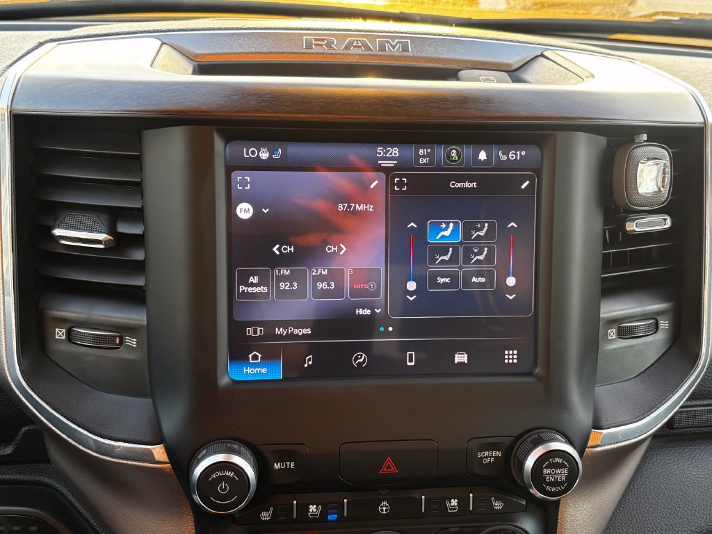 Used 2022 RAM 1500 Laramie AWD/4WD image 28