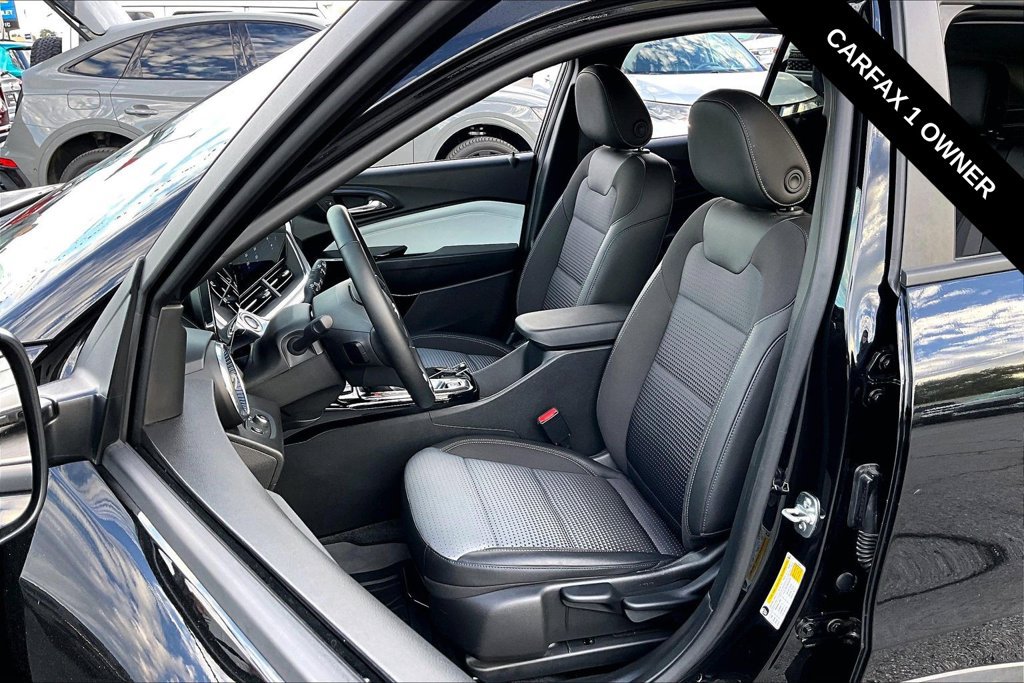 Used 2025 Chevrolet Trax LT w/ Driver Confidence Package FWD image 6