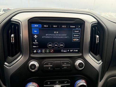 Used 2021 GMC Sierra 2500 SLT w/ SLT Premium Package image 28