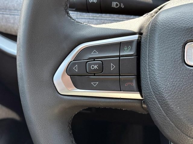 Used 2023 Jeep Compass Latitude w/ Convenience Group AWD/4WD image 20