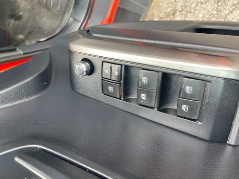 Used 2018 Toyota Tacoma 2WD Double Cab image 25