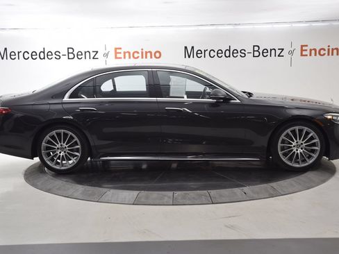 Certified 2023 Mercedes-Benz S 500 4MATIC image 7