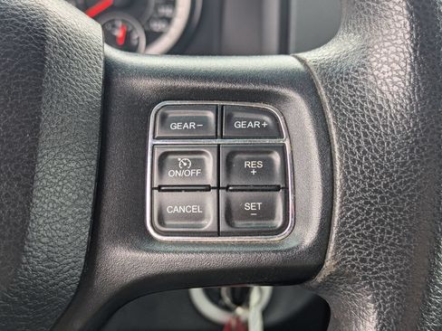Used 2018 RAM 1500 Express AWD/4WD image 18