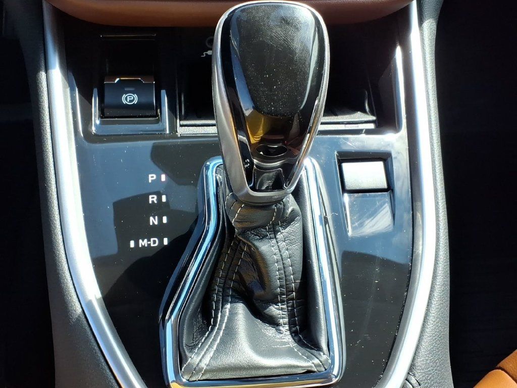 Certified 2024 Subaru Outback Touring XT AWD/4WD image 8