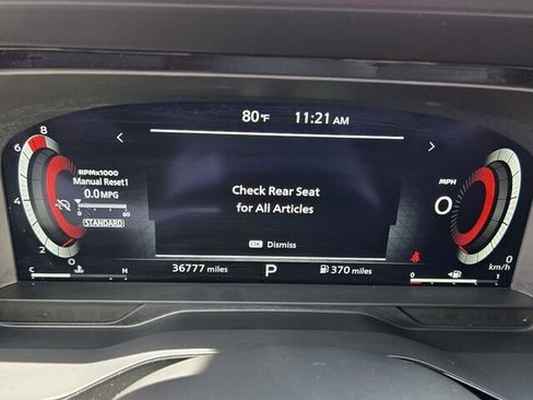 Used 2024 Nissan Pathfinder Platinum FWD image 32