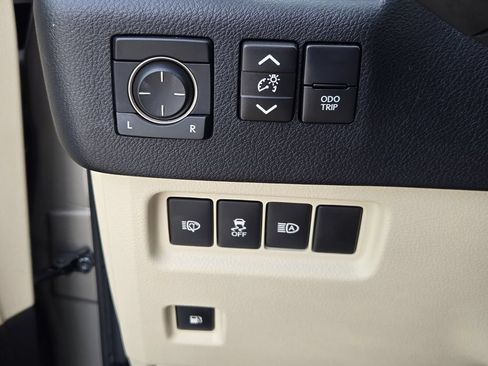 Used 2020 Lexus GX 460 Premium AWD/4WD image 29