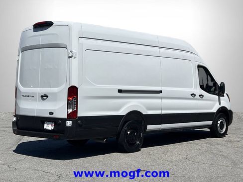 Used 2025 Ford Transit 250 148 High Roof Extended RWD image 3