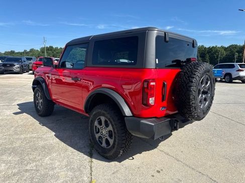 Used 2024 Ford Bronco Big Bend AWD/4WD image 3