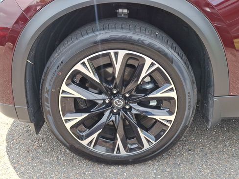 Certified 2025 MAZDA CX-90 Plug-In Hybrid w/ Premium Plus AWD/4WD image 9