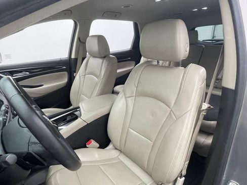 Used 2018 Buick Enclave Premium FWD image 19