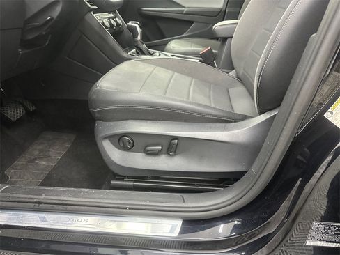 Used 2024 Volkswagen Taos SE image 10