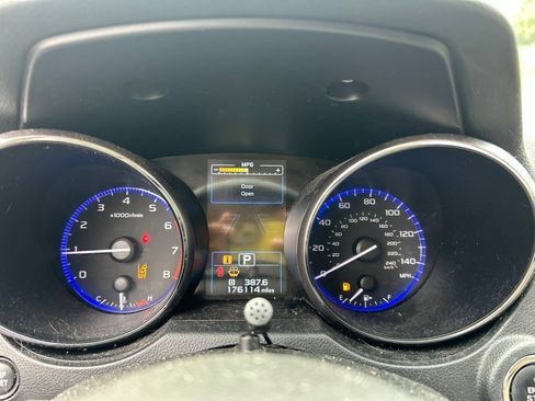 Used 2018 Subaru Outback 2.5i Limited AWD/4WD image 7