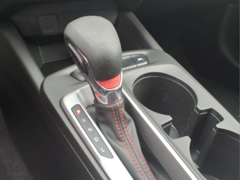 Used 2024 Chevrolet Trax RS w/ Driver Confidence Package FWD image 19