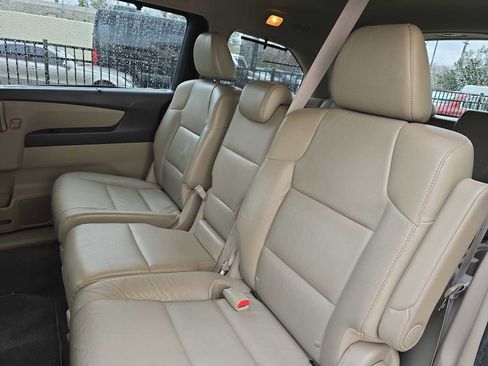 Used 2011 Honda Odyssey Touring image 11