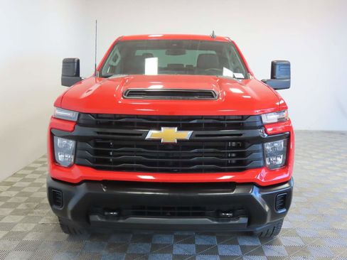 Used 2024 Chevrolet Silverado 3500 W/T image 2