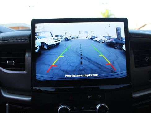 Used 2022 Ford Expedition XLT AWD/4WD image 34