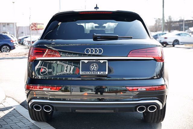 Used 2024 Audi SQ5 Premium AWD/4WD image 9