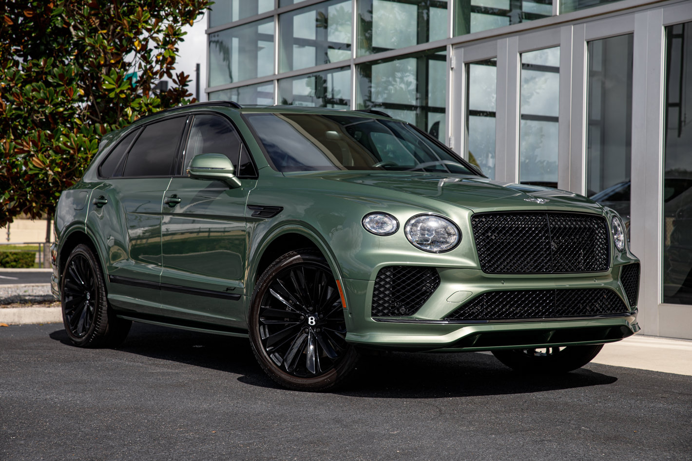 Used 2023 Bentley Bentayga Speed AWD/4WD image 28