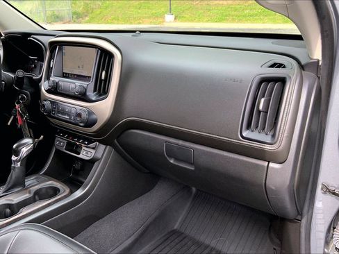 Used 2022 GMC Canyon Denali AWD/4WD image 14