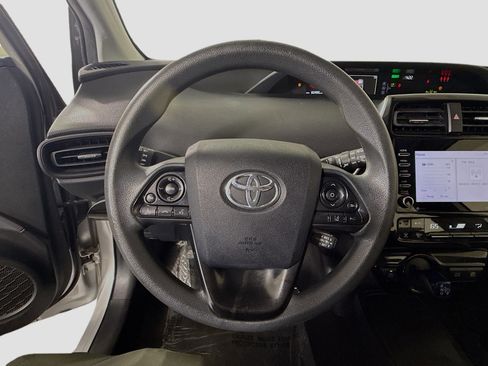 Used 2021 Toyota Prius LE FWD image 13