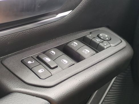 New 2026 RAM 1500 4x4 Crew Cab image 25