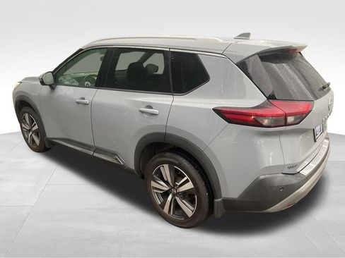 Used 2021 Nissan Rogue SL w/ Premium Package image 5