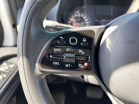 Used 2022 Mercedes-Benz Sprinter 2500 image 16