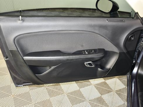 Used 2016 Dodge Challenger SXT RWD image 20