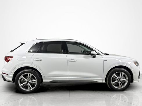 Used 2023 Audi Q3 2.0T Premium w/ Convenience Package AWD/4WD image 6