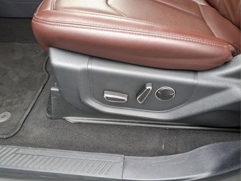 Used 2024 Ford Expedition Max Limited AWD/4WD image 17