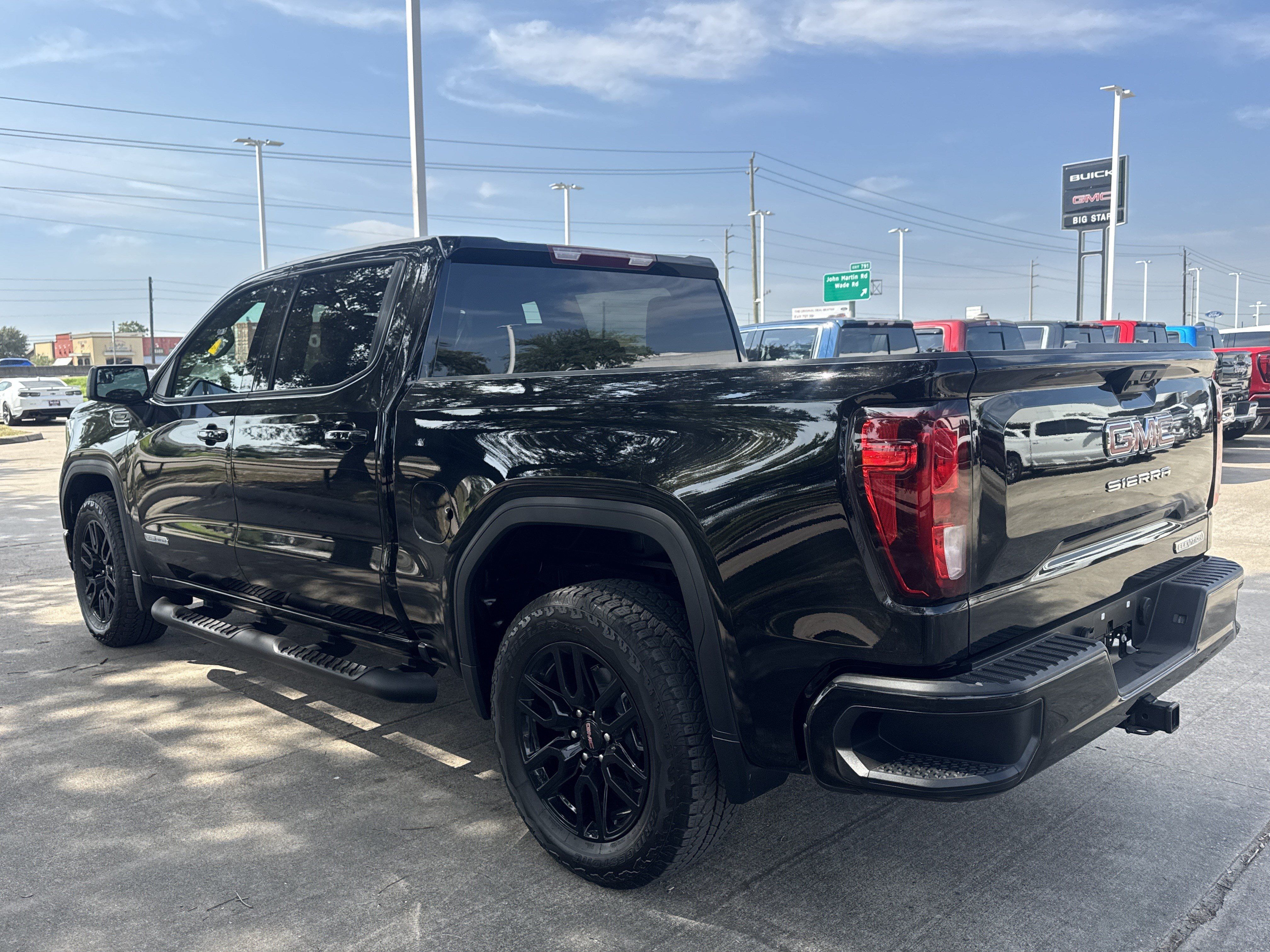Used 2026 GMC Sierra 1500 Elevation w/ Elevation Select Package RWD image 10