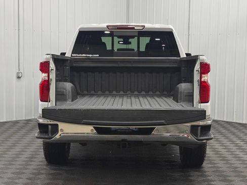 Used 2021 Chevrolet Silverado 1500 LT w/ Safety Package II AWD/4WD image 21