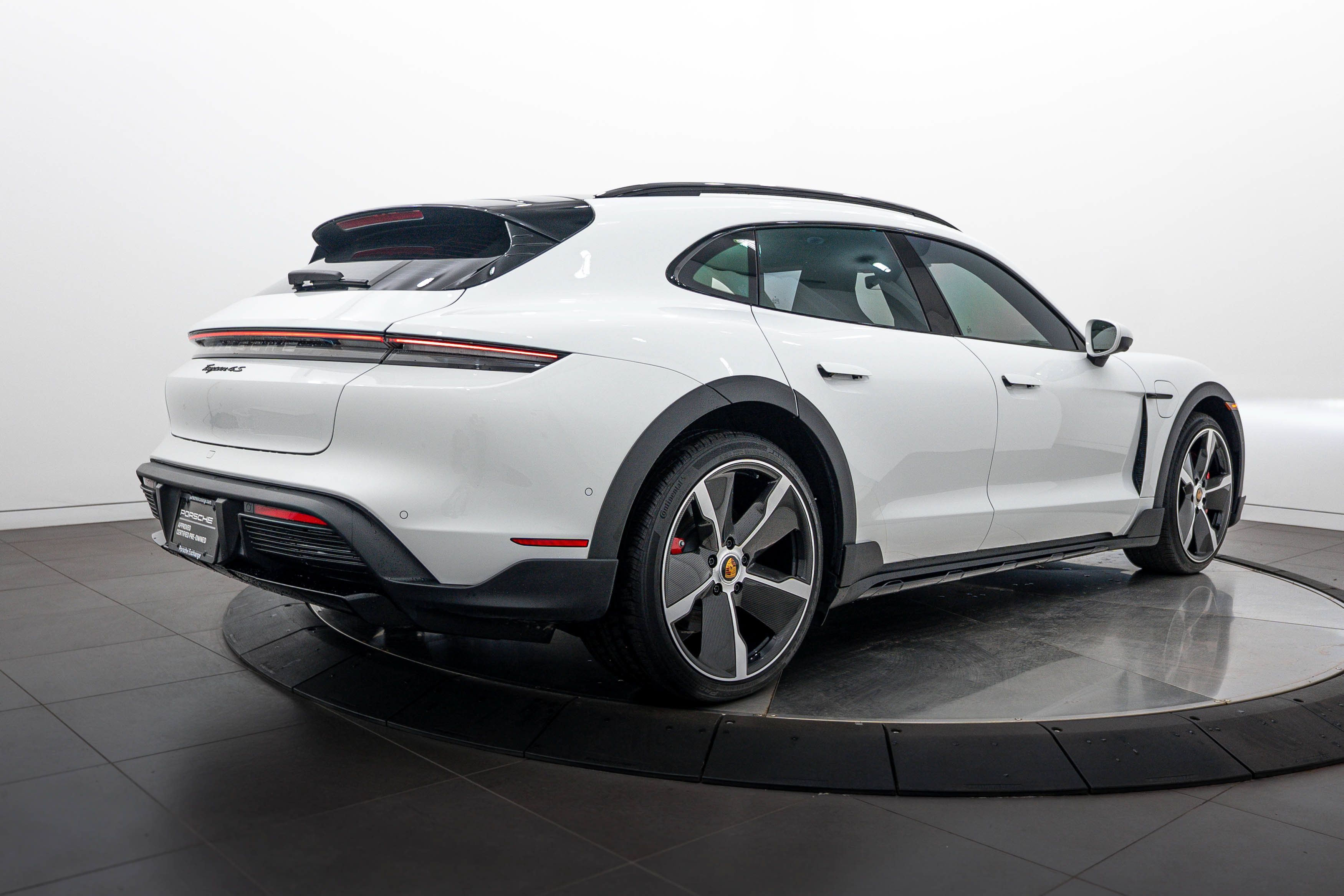 Certified 2023 Porsche Taycan 4S AWD/4WD image 7