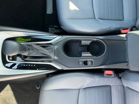 Used 2026 Toyota Corolla Hybrid Sedan image 21